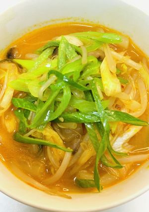 もやしとねぎのサッサッとキムチうどん-レシピのメイン写真