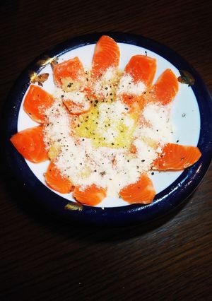 簡単☆サーモンのチーズまみれカルパッチョ-レシピのメイン写真