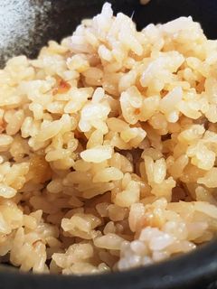 梅干しの炊き込みご飯-レシピのメイン写真
