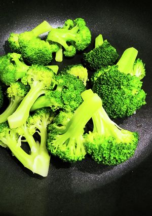 フライパンでブロッコリー蒸し焼き-レシピのメイン写真