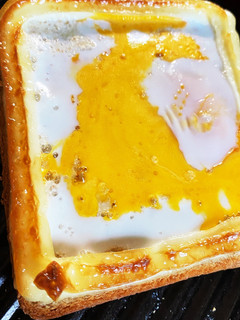 進め!!ウォールマヨ目玉焼きトースト-レシピのメイン写真
