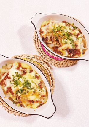 じゃがいもと鶏そぼろのマヨネーズ焼き-レシピのメイン写真