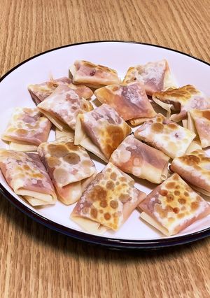 一口サイズ餃子の皮で包んだケチャップ焼き-レシピのメイン写真
