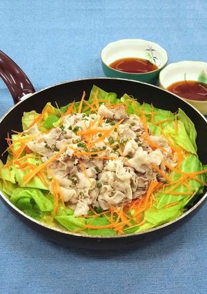 簡単♪豚肉と春野菜のフライパン蒸し-レシピのメイン写真