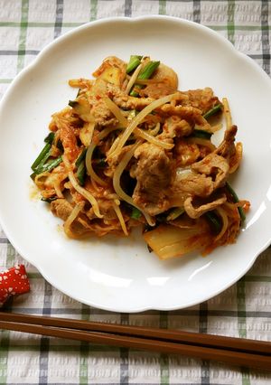 1人前豚こま肉100gで！豚キムチ♪-レシピのメイン写真