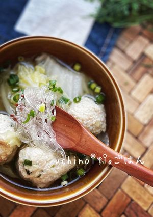 絶品肉団子入り♪♪白菜と春雨のスープ-レシピのメイン写真