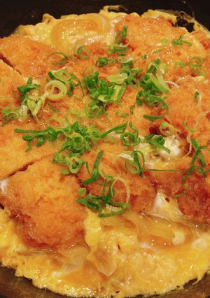 お惣菜や残ったカツでパパッとカツ煮-レシピのメイン写真