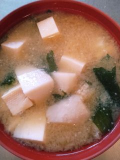 ちょっと嬉しい♡里芋入りお味噌汁-レシピのメイン写真