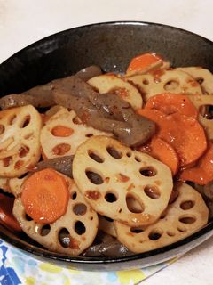 蓮根、人参、こんにゃく炒め-レシピのメイン写真