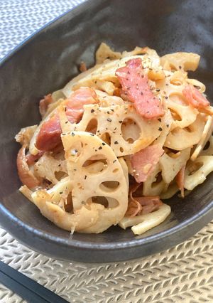れんこんとベーコンのガーリック醤油炒め-レシピのメイン写真