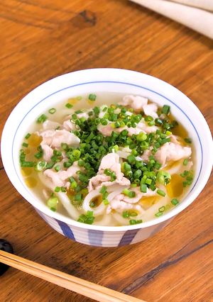 冷凍うどんで！ごま香る豚バラ塩うどん-レシピのメイン写真