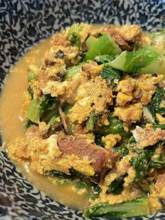 ご飯がすすむ!鯖の味噌煮缶と白菜の卵とじ-レシピのメイン写真