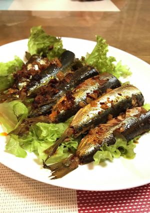 ご飯もお酒もすすむ♪いわしの食べる辣油煮-レシピのメイン写真