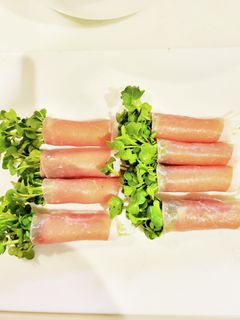 生ハムのかいわれ大根とチーズ巻き-レシピのメイン写真