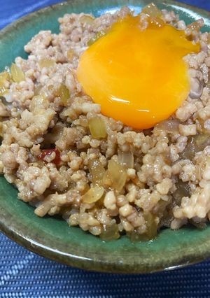 手早くできる「とろたまそぼろ丼」-レシピのメイン写真
