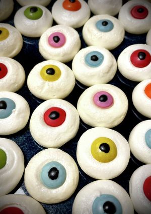 簡単旨い!ハロウィン目玉メレンゲクッキー-レシピのメイン写真