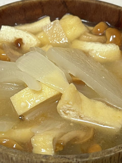 大根と玉ねぎなめこの味噌汁-レシピのメイン写真