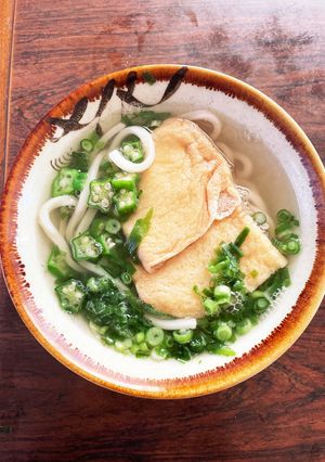 オクラと刻みネギの揚げ入り素うどん-レシピのメイン写真