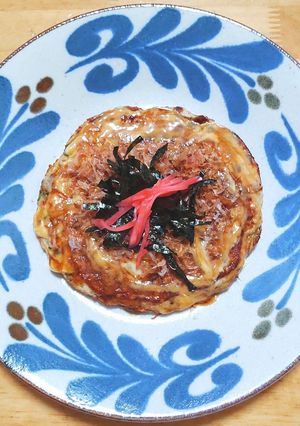 コンビニのオニギリを混ぜたお好み焼き-レシピのメイン写真