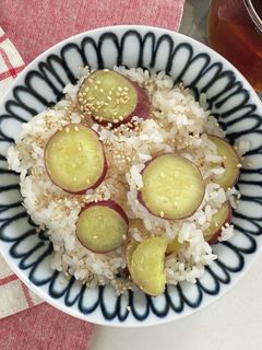 昆布出汁香るごまとさつまいもごはん-レシピのメイン写真