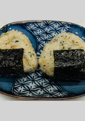 ♡大葉とゆかりのじゃこおにぎり♡-レシピのメイン写真