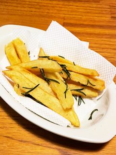 ローズマリーまで美味なフライドポテト-レシピのメイン写真