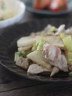 簡単5分大根と豚ばら肉のバタポン炒め-レシピのメイン写真