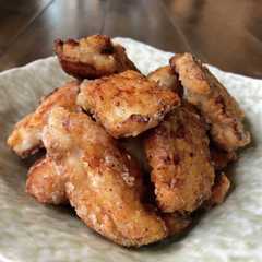 รูปของ 玉ねぎ麹で、唐揚げ
