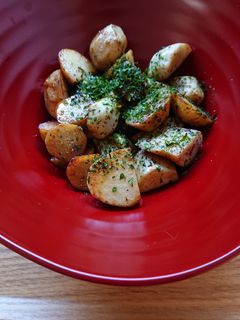 里芋のバター醤油炒め。イモ最高。-レシピのメイン写真