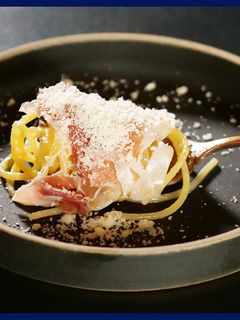果物で冷製パスタ!?「柿のカルボナーラ」-レシピのメイン写真