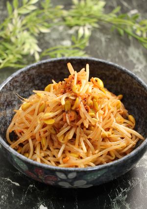 簡単！もやしのナムル　桃屋食べるラー油-レシピのメイン写真
