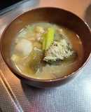里芋ときのこの、とろろ昆布お味噌汁