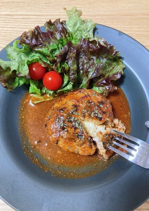 煮込みチーズインハンバーグ-レシピのメイン写真