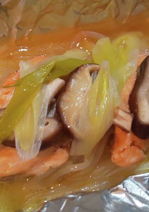 バターレモン香る鮭のホイル焼き(^_^-レシピのメイン写真