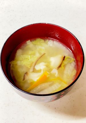 いい出汁かおる白菜 椎茸の味噌汁^^-レシピのメイン写真