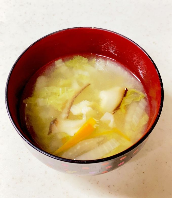 いい出汁かおる白菜 椎茸の味噌汁^^-レシピのメイン写真