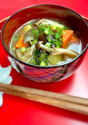 豚ひき肉で豚汁風ほっこり味噌汁-レシピのメイン写真
