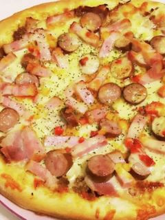 子供喜ぶ♪お肉系たっぷりスペシャルピザ-レシピのメイン写真