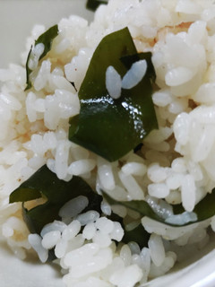 生ワカメと削り節の混ぜご飯-レシピのメイン写真