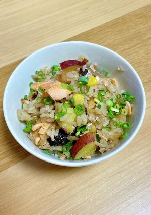 鮭とさつま芋の炊き込みご飯-レシピのメイン写真
