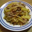 焼き肉のたれでじゃがいもチンジャオロース