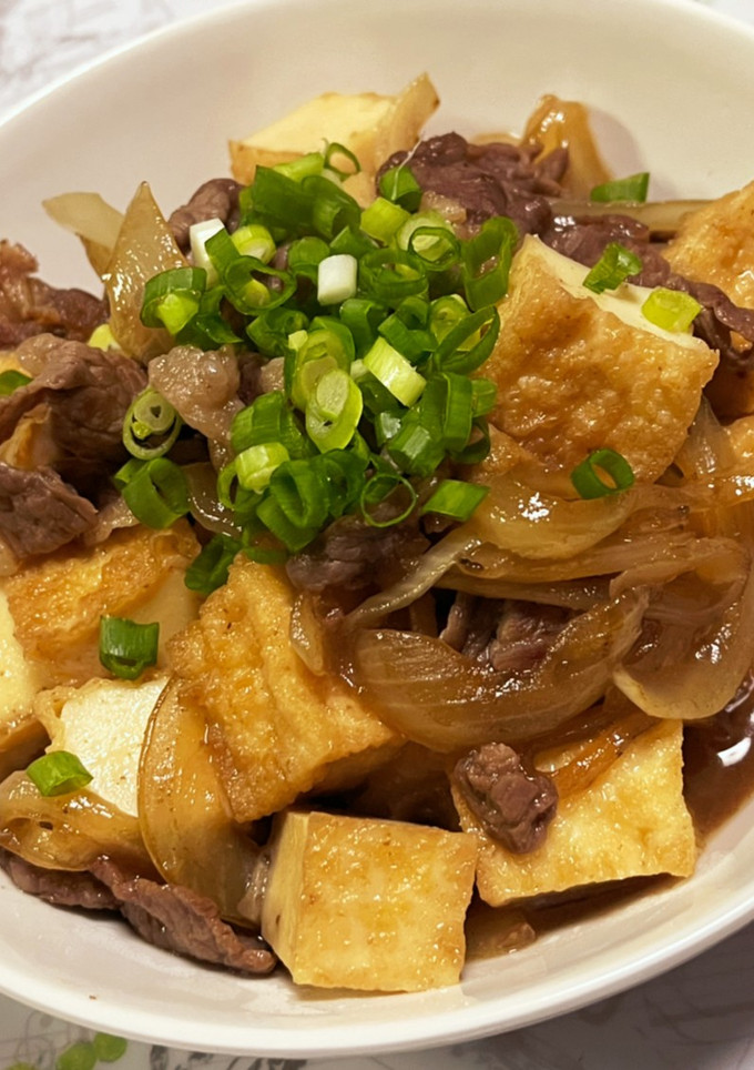牛肉と玉ねぎと厚揚げのめんつゆ煮-レシピのメイン写真
