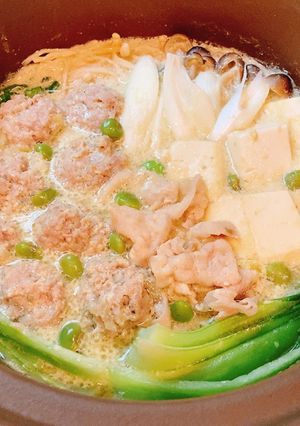 枝豆香る〜♪肉団子のずんだ風豆乳鍋-レシピのメイン写真