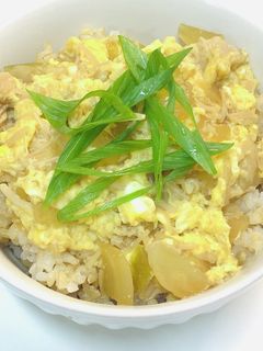 鶏むね肉でもふっくら!つゆだく親子丼-レシピのメイン写真