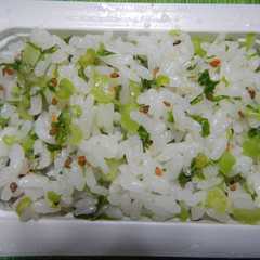 รูปของ 大根の葉茎で作る‥簡単「菜飯」