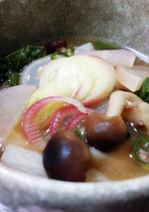 秋の体を暖めるいりこ出汁のお味噌汁♪-レシピのメイン写真
