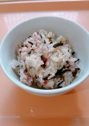 梅ひじきご飯-レシピのメイン写真