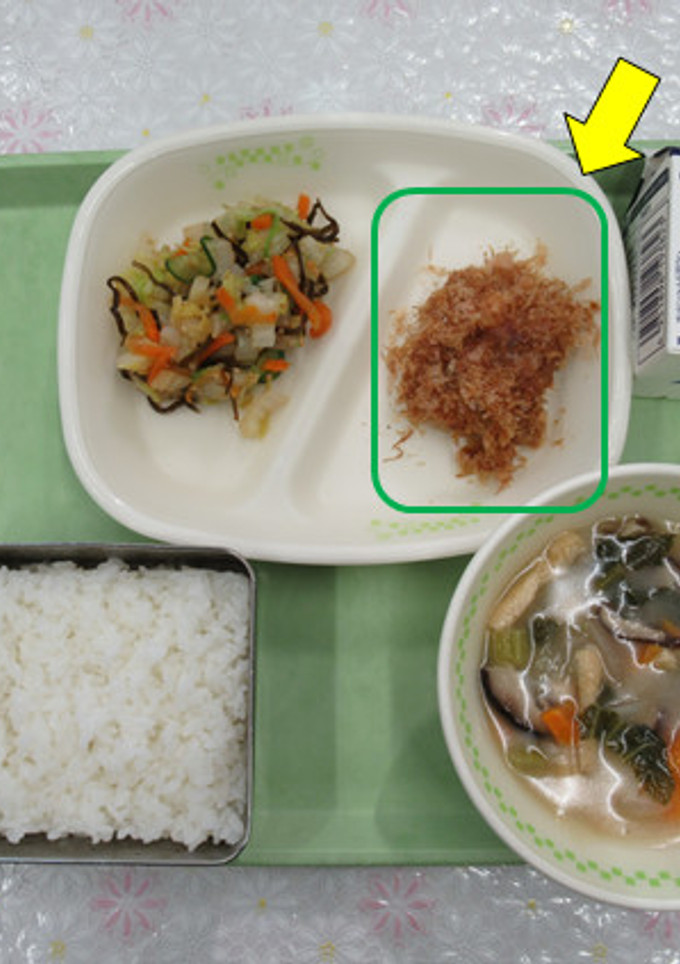 【学校給食】焼き鶏の減塩おかかまみれ-レシピのメイン写真
