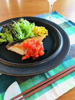 ぶりで洋食♡ぶりステーキのトマトソース-レシピのメイン写真