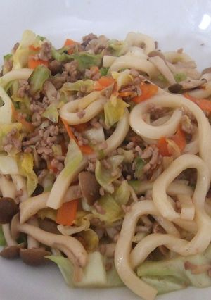 野菜たっぷり我が家の焼うどん-レシピのメイン写真